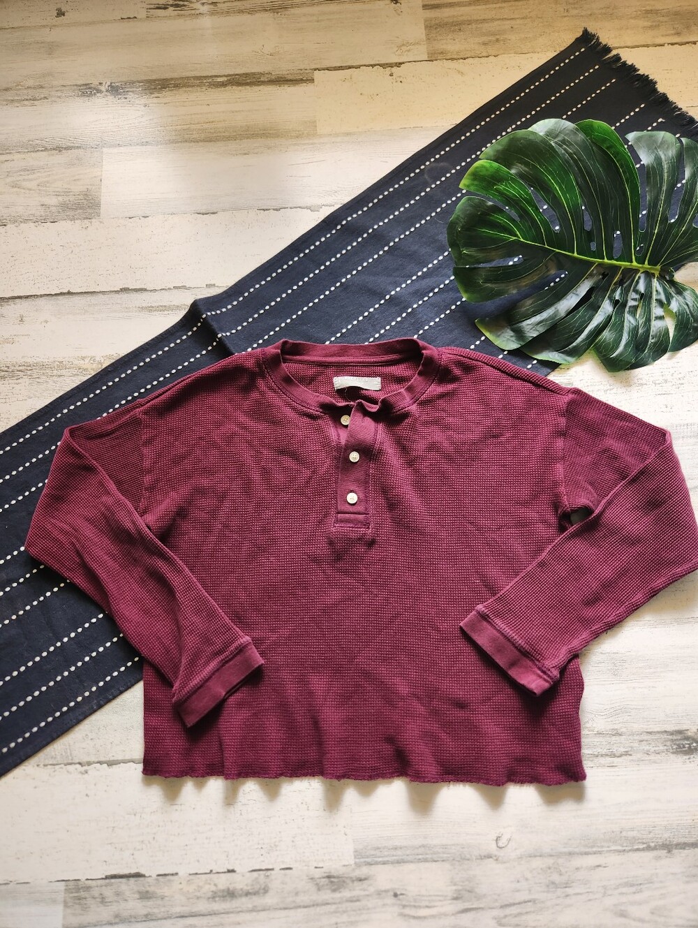 Everlane Croped Waffle Knit Long Sleeve Henley Shirt Burgundy Size XS